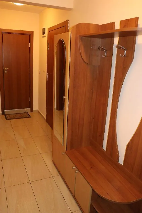 Apartment Moni Varna